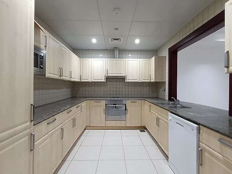 INVEST NOW! ELEGANT 1-BEDROOM APARTMENT | PORTO ARABIA - Photo 5