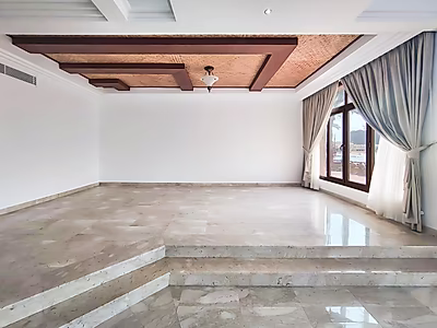 5BR+MAID COMPOUND VILLA | WEST BAY LAGOON