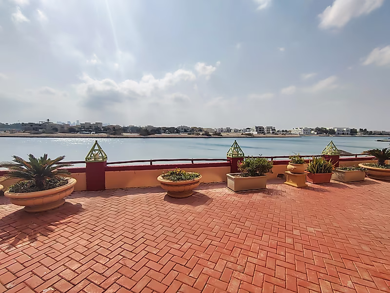 5BR+MAID COMPOUND VILLA | WEST BAY LAGOON - Photo 20