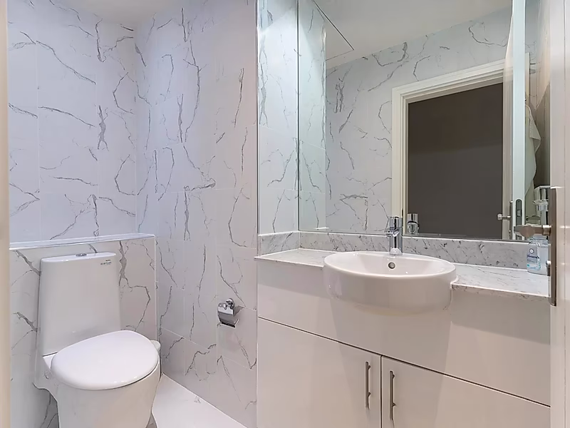 Elegant 1BR Waterfront Living | Qanat Quartier - Photo 14