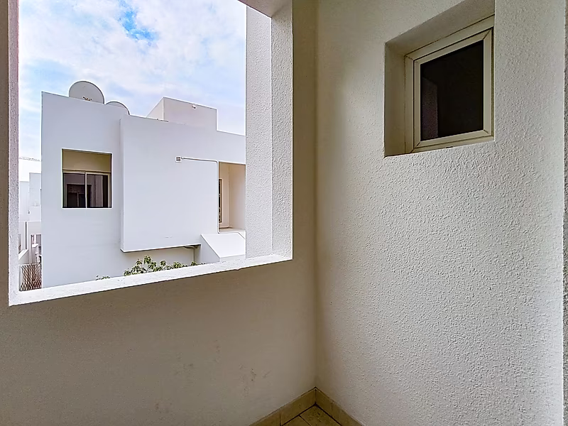 FRIENDLY 4BR + MAID COMPOUND VILLA | AL WAAB - Photo 8