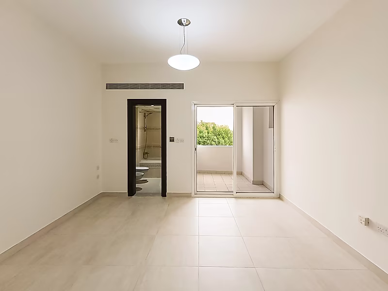 FRIENDLY 4BR + MAID COMPOUND VILLA | AL WAAB - Photo 12