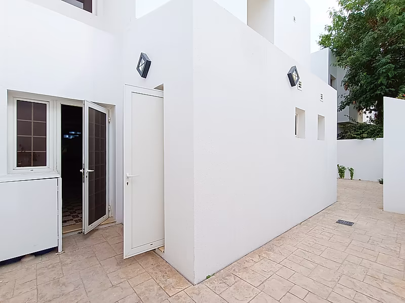 FRIENDLY 4BR + MAID COMPOUND VILLA | AL WAAB - Photo 15