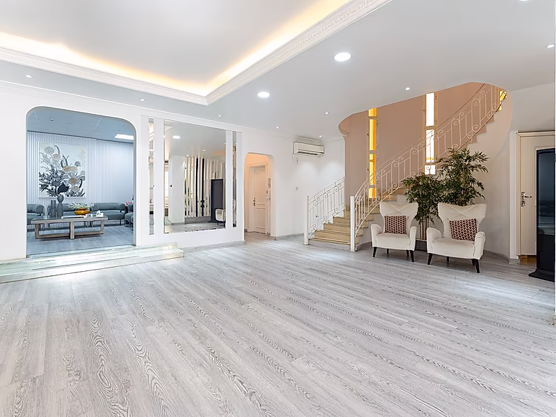Exquisite Commercial Villa | Hazm Al Markhiya - Photo 1