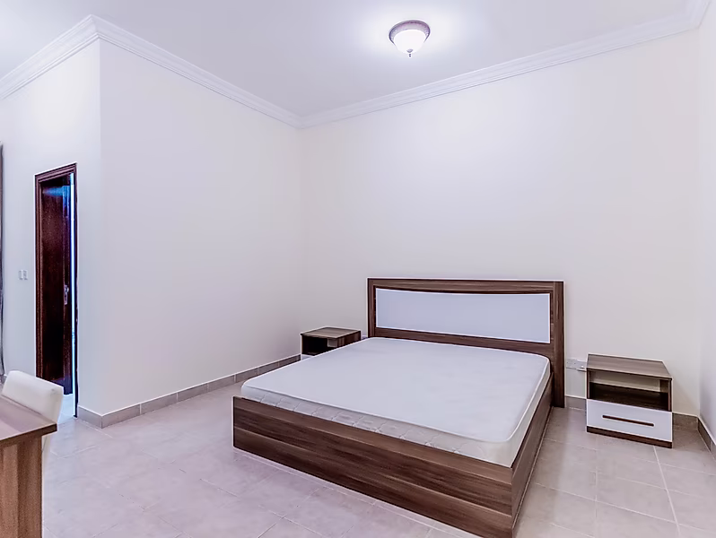SPACIOUS 5BR UNFURNISHED COMPOUND VILLA - Photo 6