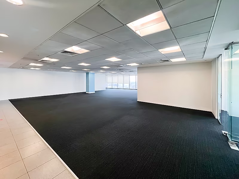 READY OFFICE SPACE ON BIN MAHMOUD 390 SQM - Photo 9