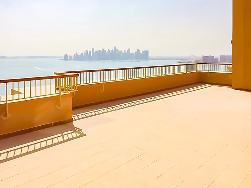 Exclusive Penthouse | Panoramic Sea Views | Premium Lifestyle | Porto Arabia - Photo 1