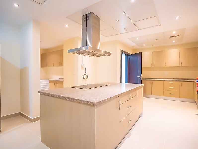 Exclusive Penthouse | Panoramic Sea Views | Premium Lifestyle | Porto Arabia - Photo 12