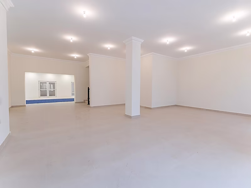 Standalone Villa for Sale – Umm Ebairiya - Photo 10