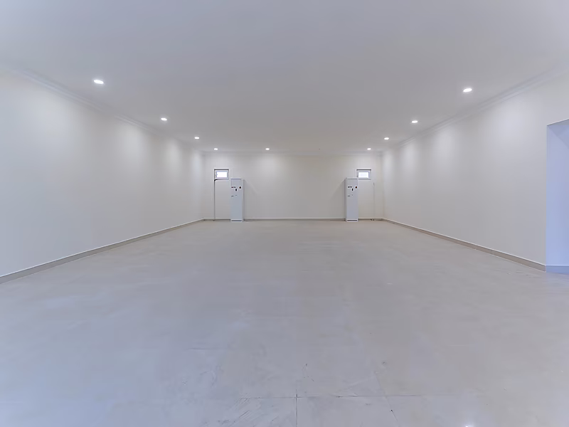 Standalone Villa for Sale – Umm Ebairiya - Photo 12
