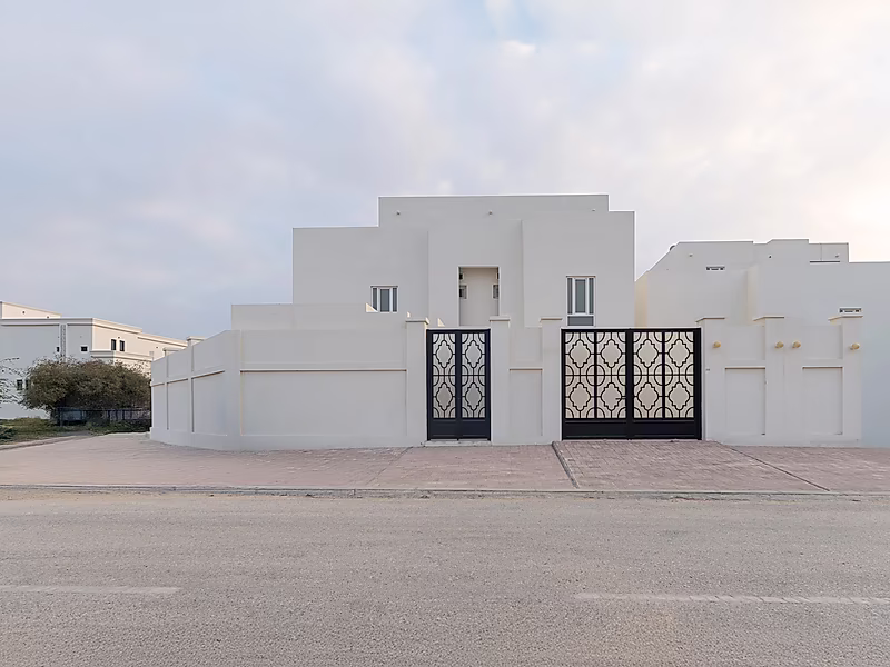 Standalone Villa for Sale – Umm Ebairiya - Photo 1