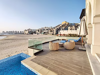 DIRECT SEA-FRONT ACCESS 5BR+M VILLA | LA PLAGE