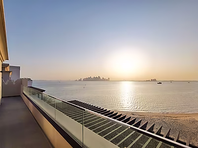 DIRECT SEA-FRONT ACCESS 5BR+M VILLA | LA PLAGE