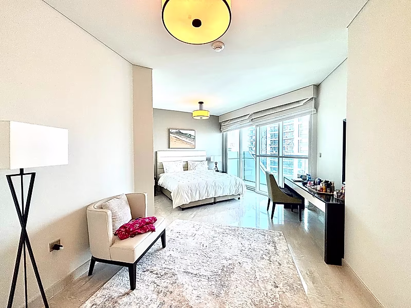 ELEGANT 3 BEDROOM APARTMENT | SPACIOUS LAYOUT | LUSAIL MARINA - Photo 1