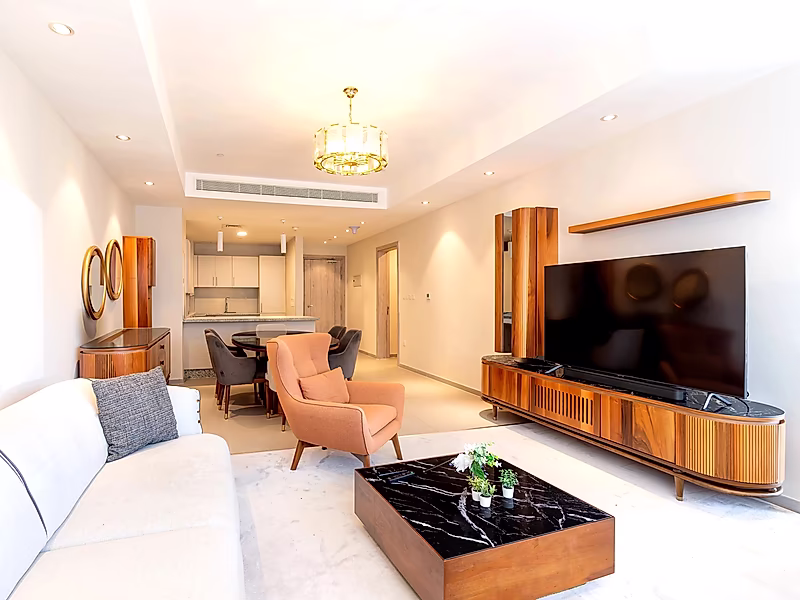 BILLS INCLUDED | LUXURIOUS 2 BEDROOM | VENDOM PALACE - Photo 4