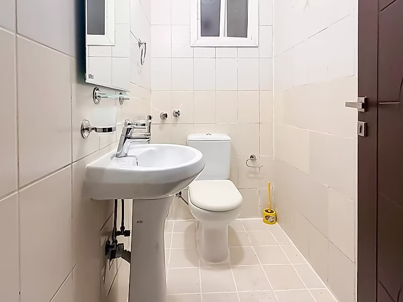 Elegant 2BR Apartment | Heart of Fereej Bin Omran - Photo 8