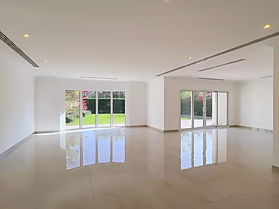 MODERN SPACIOUS 4+M VILLA | GARDEN | LAGOON