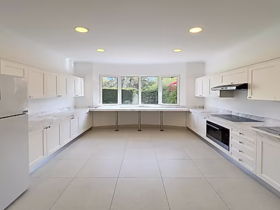 MODERN SPACIOUS 4+M VILLA | GARDEN | LAGOON