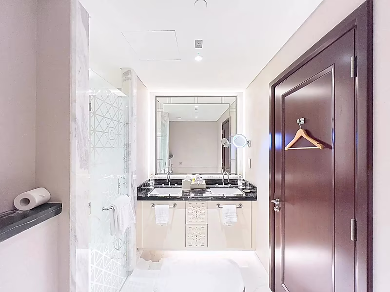 Sophisticated 1BR | Refined Elegance - Photo 5