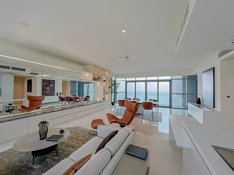Stunning apartment with Mesmerizing views | 2BHK+Maid | HOT DEAL - Photo 2