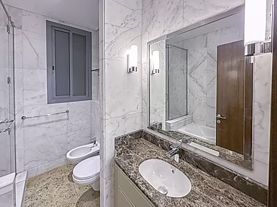 3-BEDROOM APARTMENT SEMI FURNISHED IN KHEESA