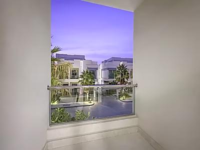 3-BEDROOM APARTMENT SEMI FURNISHED IN KHEESA