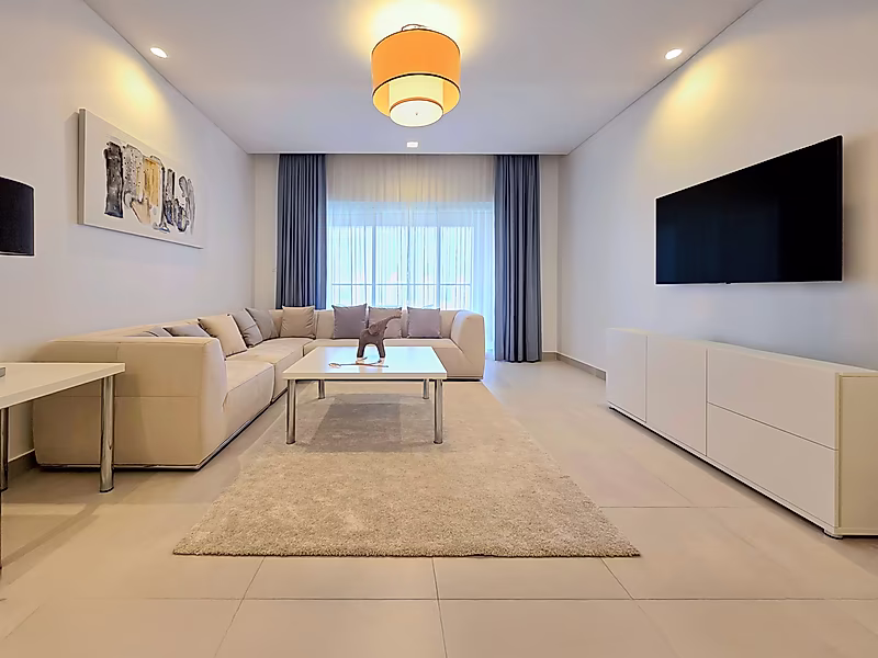 GREAT INVESTMENT! 1 BEDROOM SEA VIEW | HIGH FLOOR | THE PEARL - Photo 5