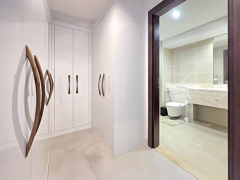 GREAT INVESTMENT! 1 BEDROOM SEA VIEW | HIGH FLOOR | THE PEARL - Photo 8