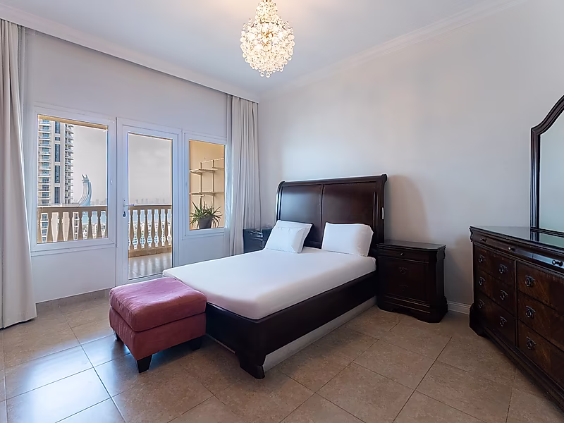 LUXURY 3 BEDROOM + MAID WITH STUNNING VIEW | PORTO ARABIA - Photo 4
