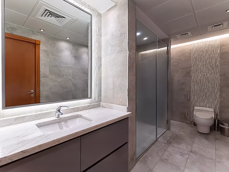 LUXURY 3 BEDROOM + MAID WITH STUNNING VIEW | PORTO ARABIA - Photo 7