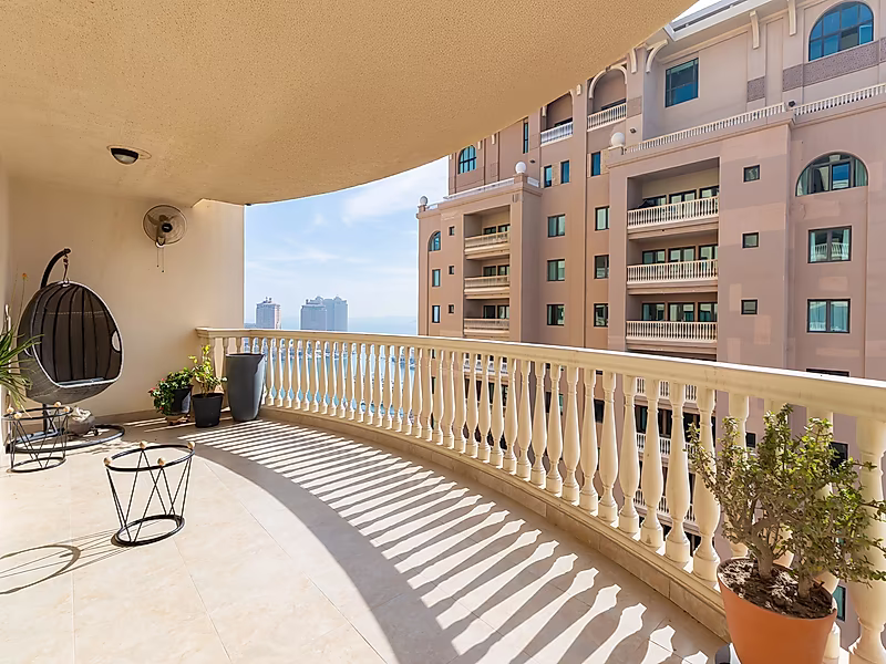 LUXURY 3 BEDROOM + MAID WITH STUNNING VIEW | PORTO ARABIA - Photo 13