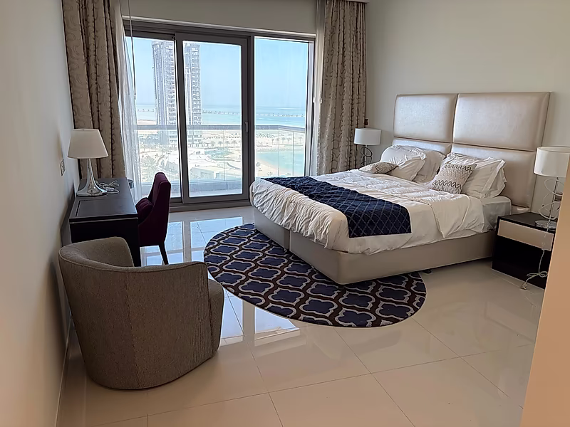 beachfront oasis 2 bedroom apartment - Photo 3