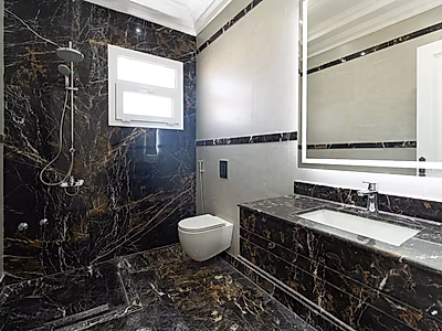 GRAND VILLA WITH PRIVATE SPACES AND ELEGANT DESIGN | ONAIZA
