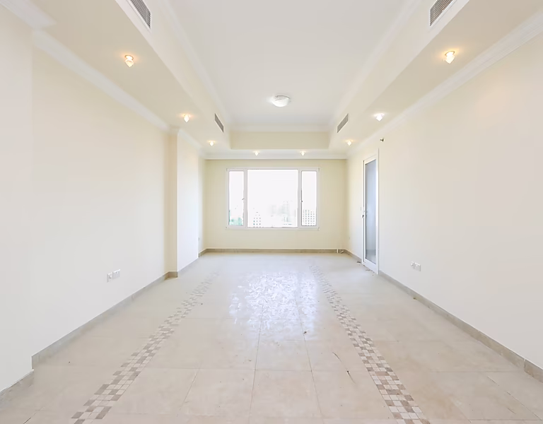 GREAT BUY | SEMI FURNISHED 2 BEDS | PORTO ARABIA - Photo 2
