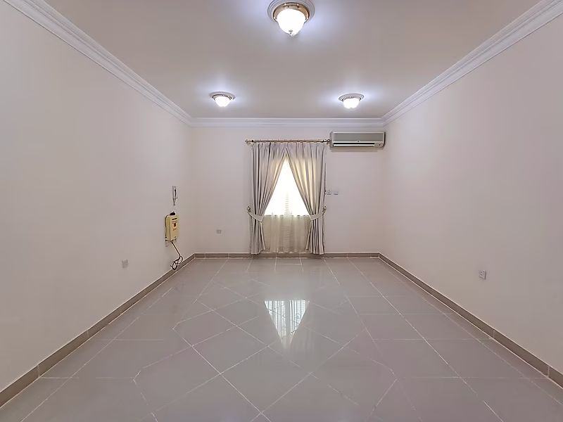 ELEGANT 2-BEDROOM APARTMENT  | OLD AIRPORT - Photo 2