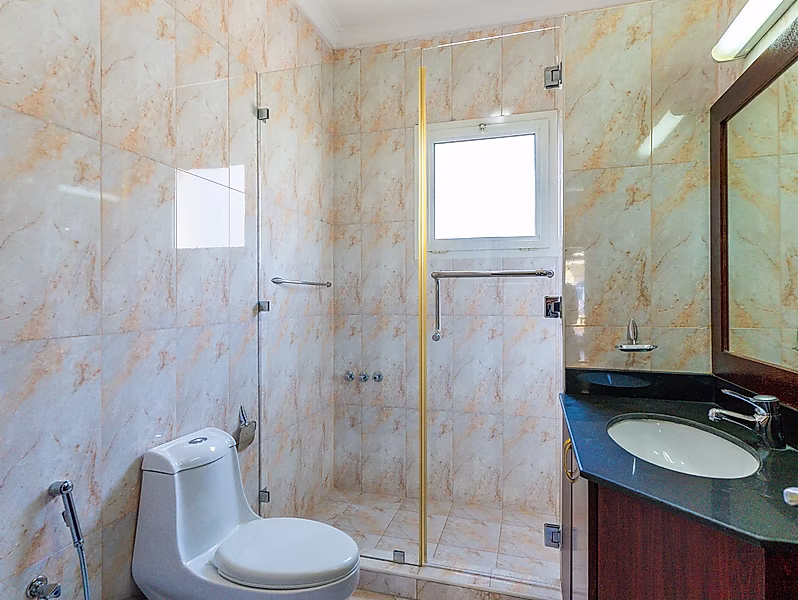4BR + MAID VILLA IN FAMILY FRIENDLY COMPOUND - Photo 10