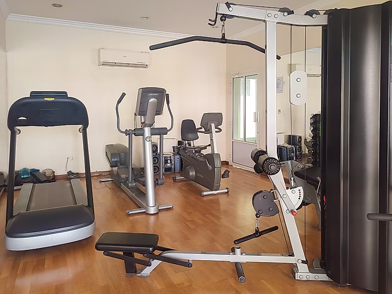 MODERN 3BR + MAID COMPOUND VILLA AIN KHALED - Photo 8