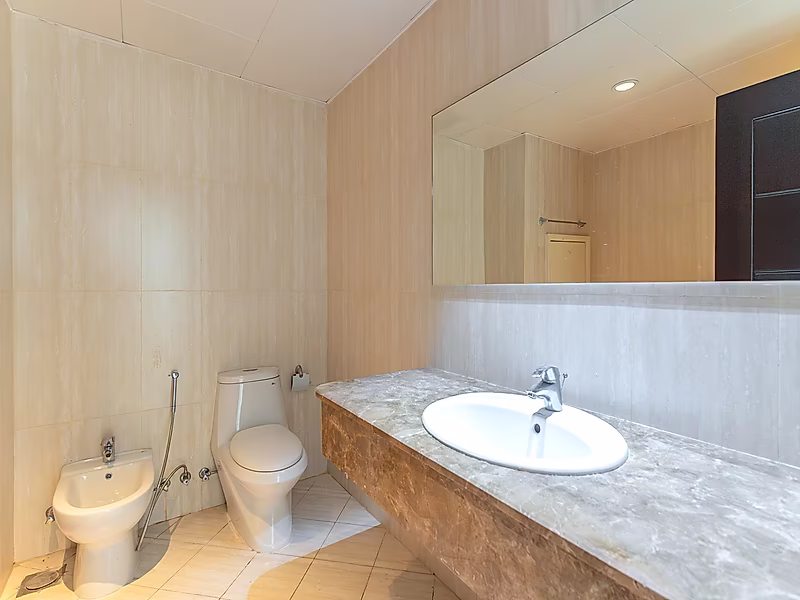 BEST DEAL: SEA VIEW HIGH FLOOR 1-BR APARTMENT - Photo 5