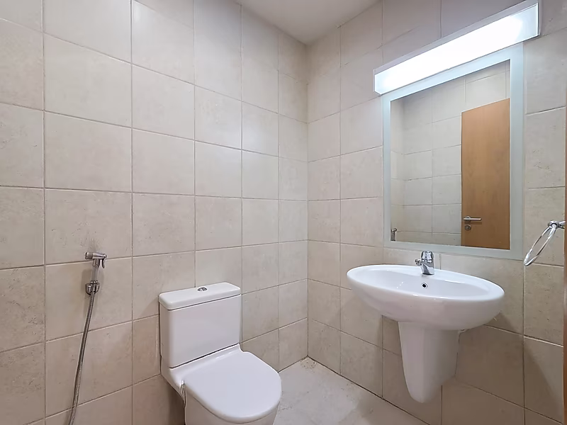 STUNNING 2BR + MAID | HIGH FLOOR APARTMENT | ZIGZAG TOWER - Photo 4