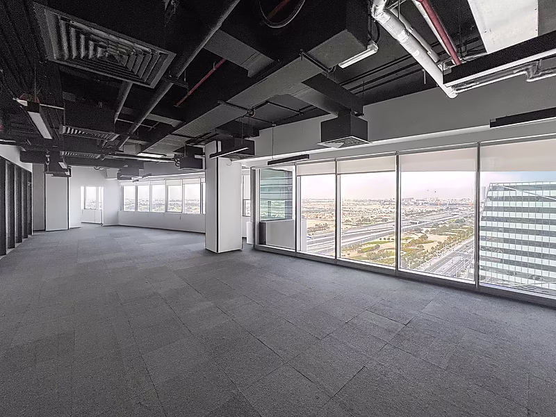 250 SQM Semi-Fitted Office | Prime Tower in Lusail Marina - Photo 10