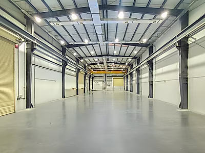 Air Conditioned Workshop | Overhead Crane | Office
