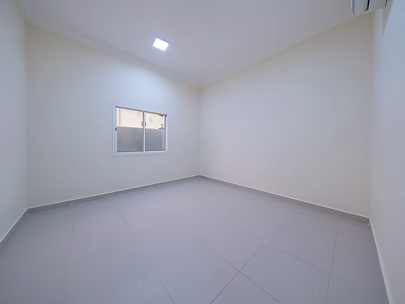 Stunning 4+BR Villa with Private Garden - Photo 3
