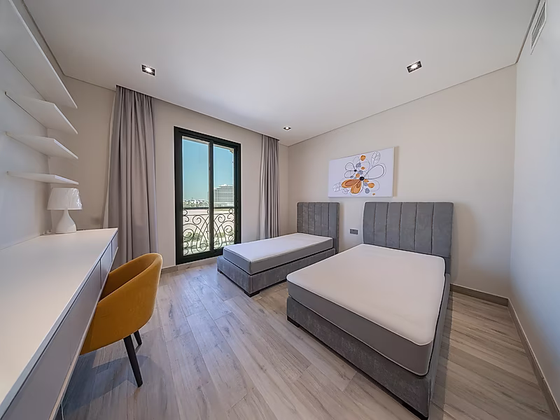 BEST DEAL  Furnished 2 Bedroom Apartment | Sea And Vendom View - Photo 12