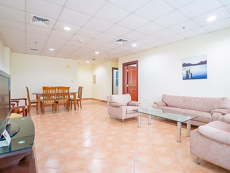 SPACIOUS 3BR FURNISHED APARTMENT | MSHEIREB - Photo 3