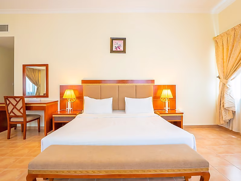 SPACIOUS 3BR FURNISHED APARTMENT | MSHEIREB - Photo 6