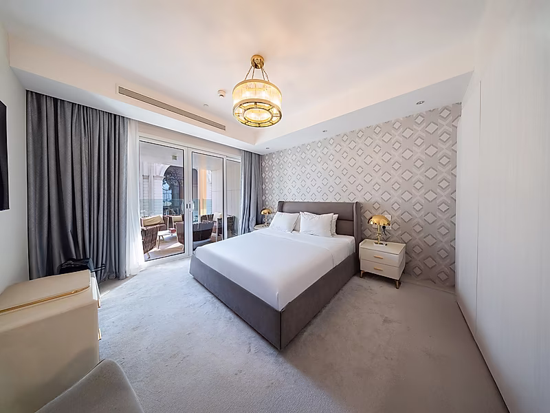 INVEST IN A MODERN 1 BEDROOM WITH HIGH POTENTIAL - Photo 4