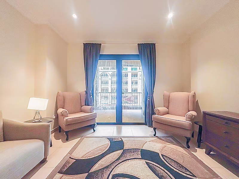 غرفة وصالة مودرن | مساحة كبيرة | مفروشة بالكامل | The Pearl-Qatar - Photo 1