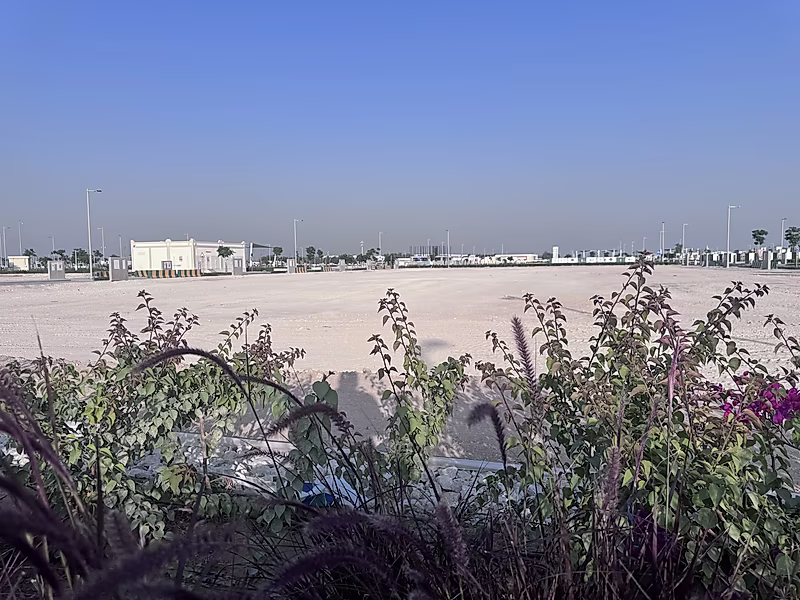555 Sqm Plot in Huzoom Lusail | Phase 2 - Photo 7