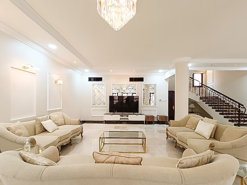 5 Bedrooms+Maid Fully Furnished Villa | West Bay Lagoon. - Photo 3