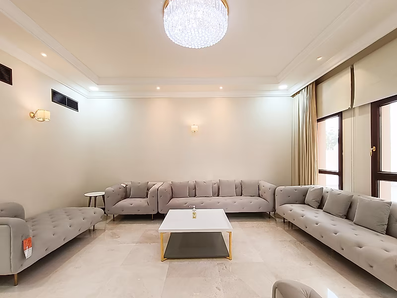 5 Bedrooms+Maid Fully Furnished Villa | West Bay Lagoon. - Photo 4
